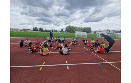 Kinder Joy of moving Athletics Day : plus de 30 enfants découvrent l’athlétisme à l’USSP